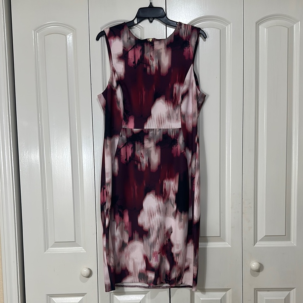 Elegant Abstract Print Dress